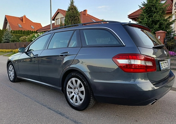 Mercedes-Benz Klasa E cena 40900 przebieg: 242000, rok produkcji 2011 z Nidzica małe 704